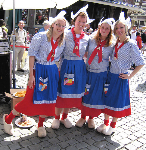 Picture Postcards: Traditional dress in The Netherlands - PocketCultures